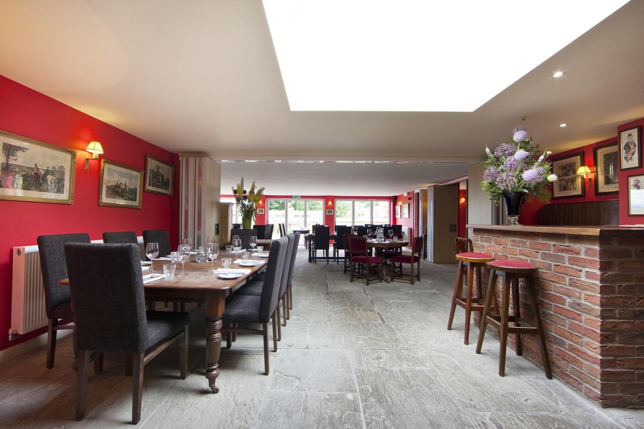 The Carpenters Arms Hotel Felixkirk Екстериор снимка