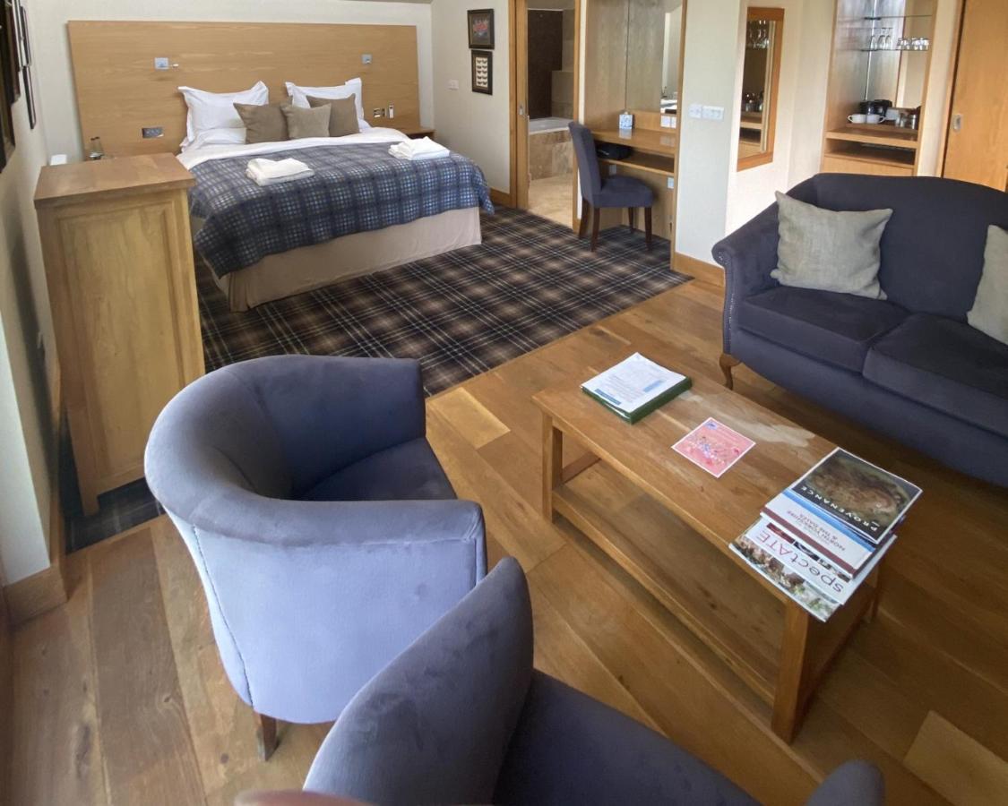 The Carpenters Arms Hotel Felixkirk Екстериор снимка