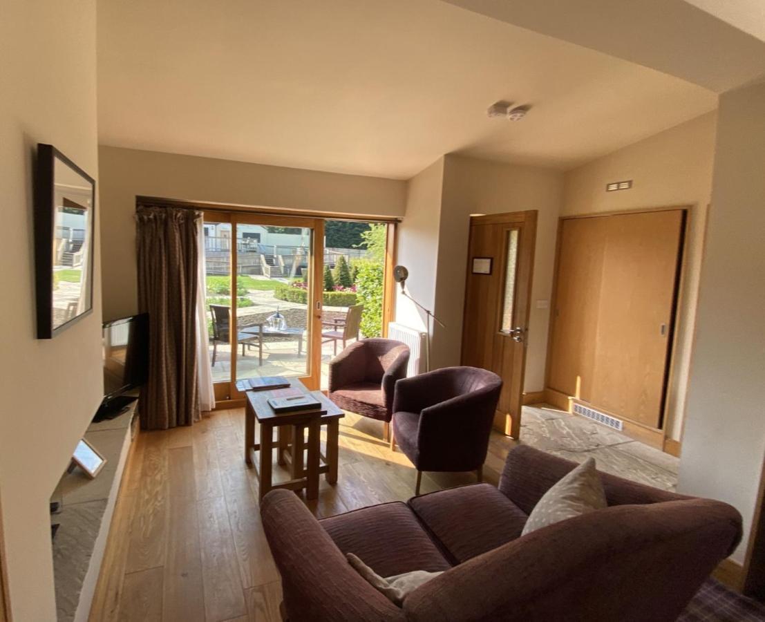 The Carpenters Arms Hotel Felixkirk Екстериор снимка