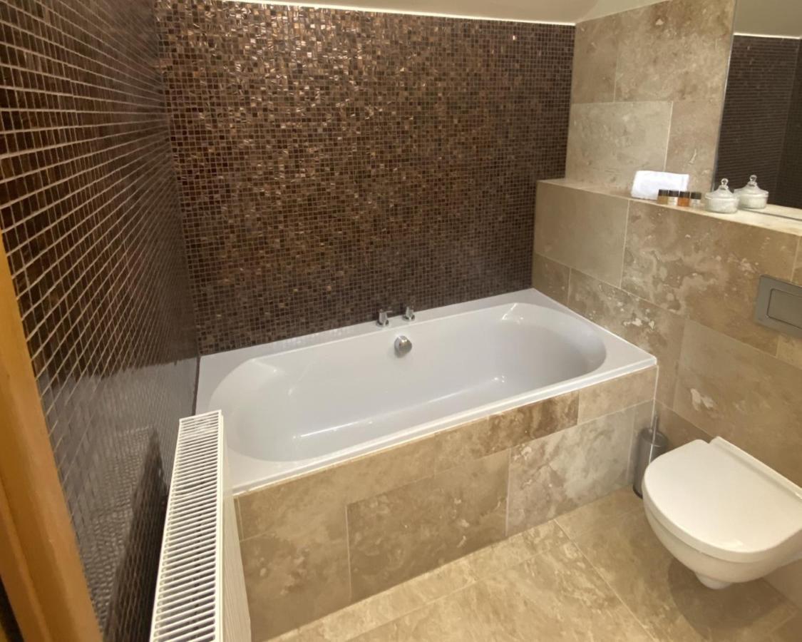 The Carpenters Arms Hotel Felixkirk Екстериор снимка
